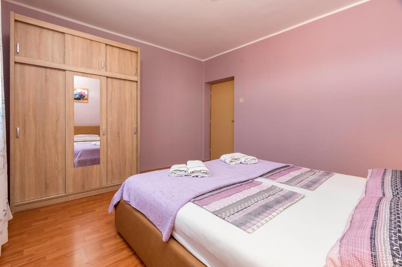 Apartment Rubina With Secure Parking Medulin Bagian luar foto